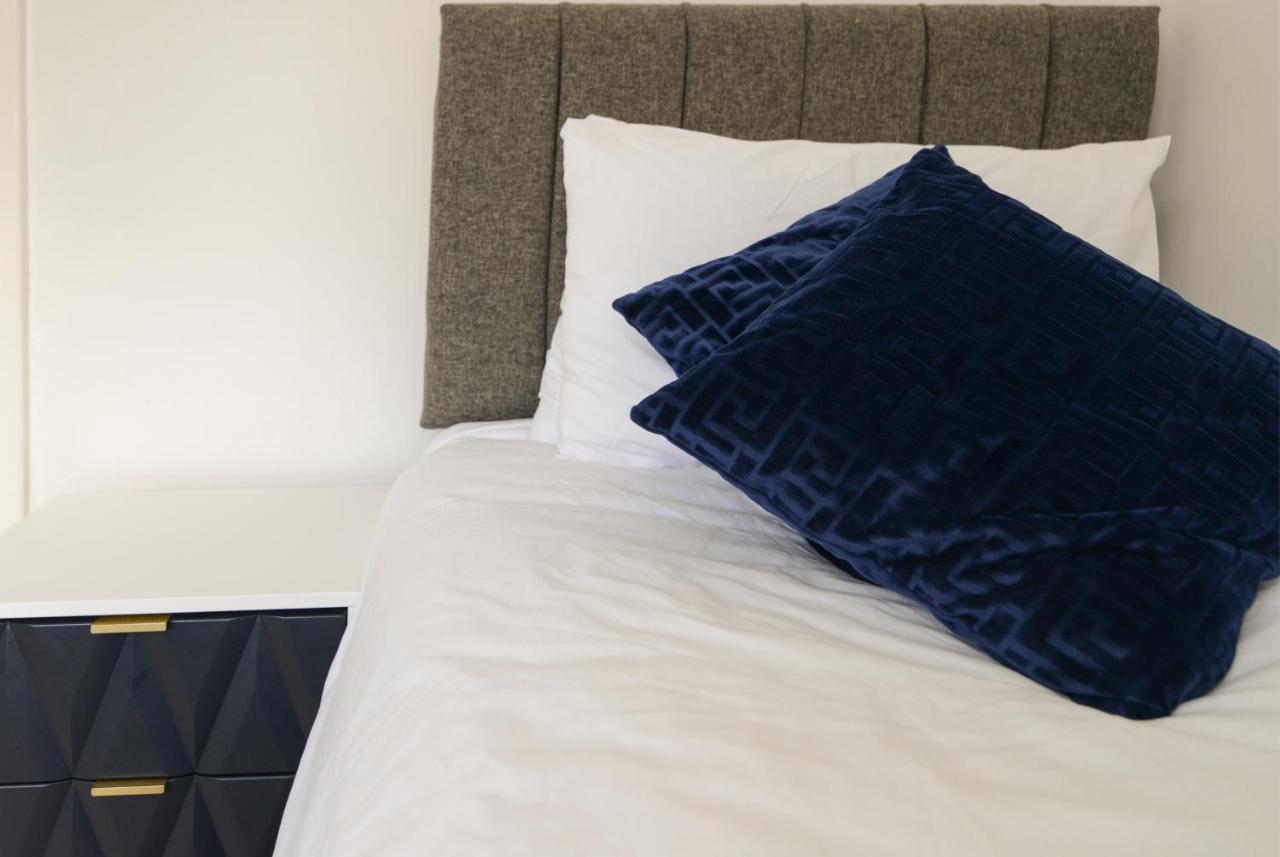 Alderton House - Spacious 3 Bed With Parking Nottingham Kültér fotó